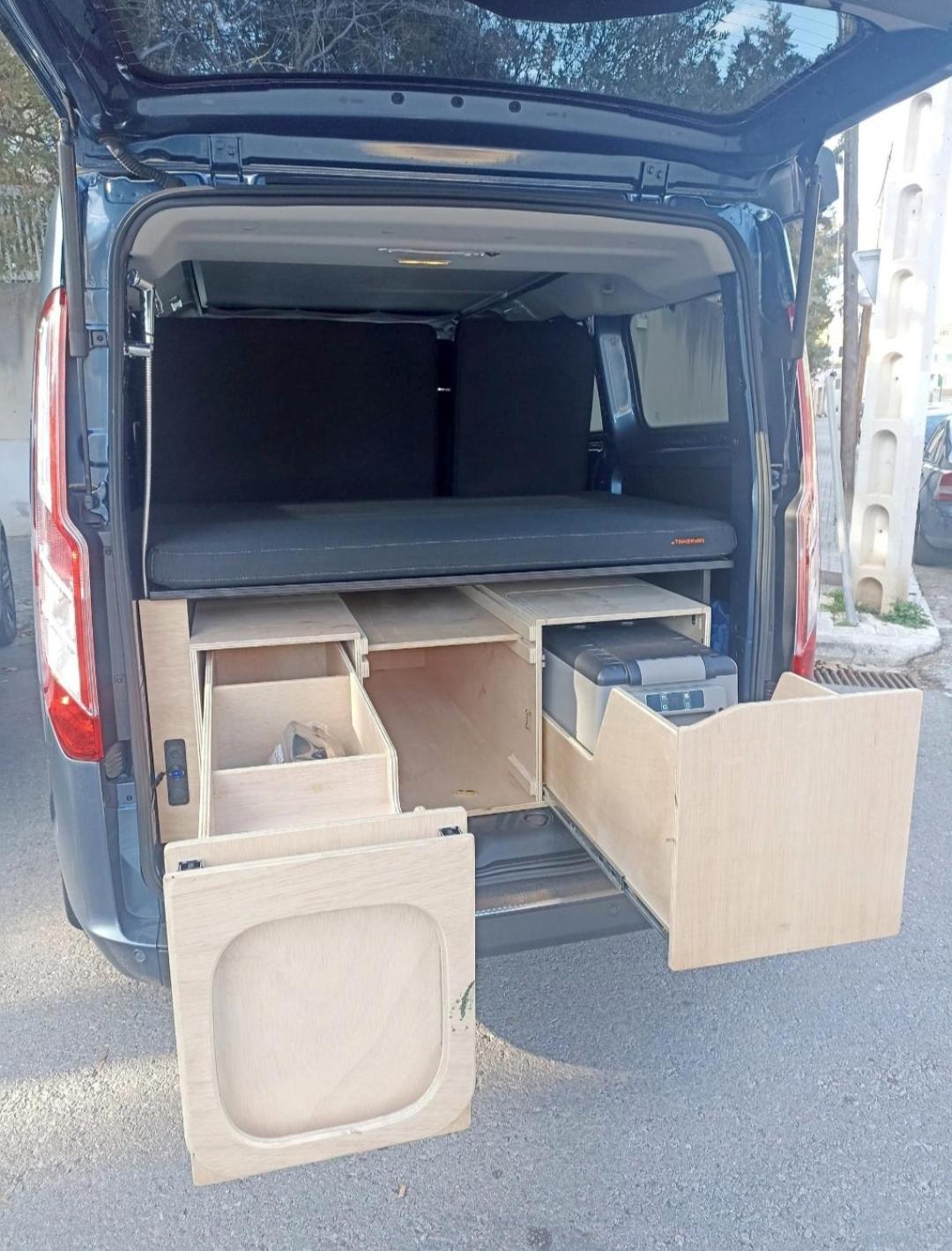 Ford Transit Custom Camper Campeggio *